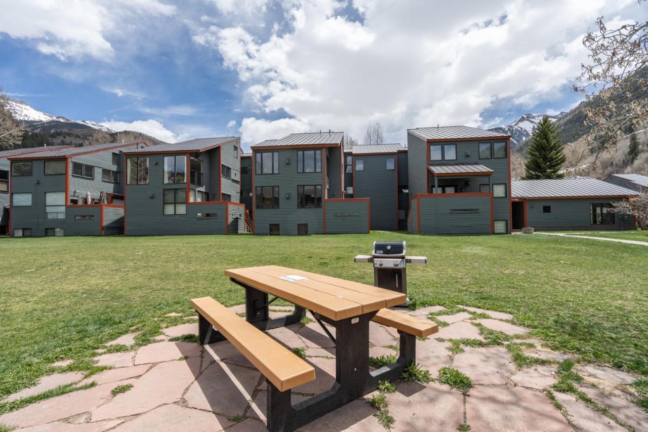 Telluride Lodge Room photo