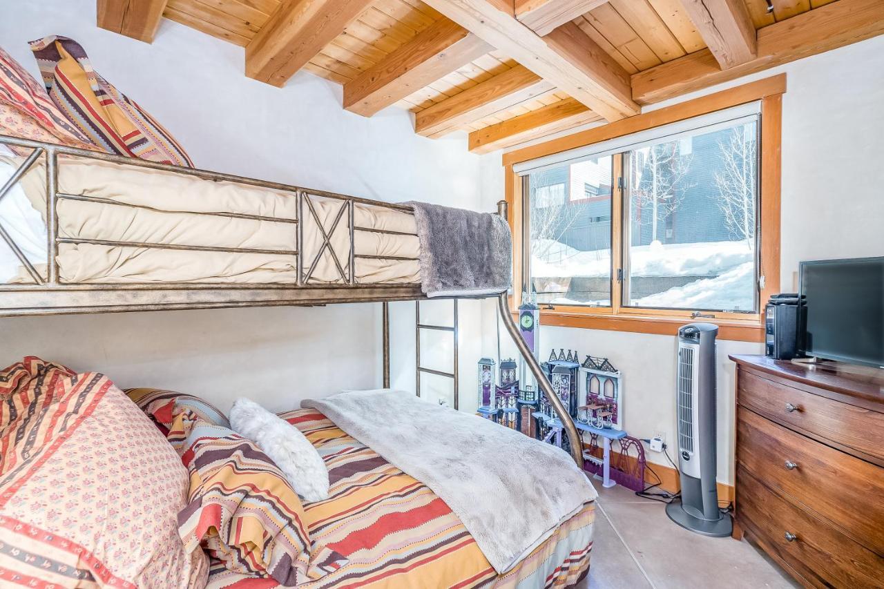 Telluride Lodge Room photo