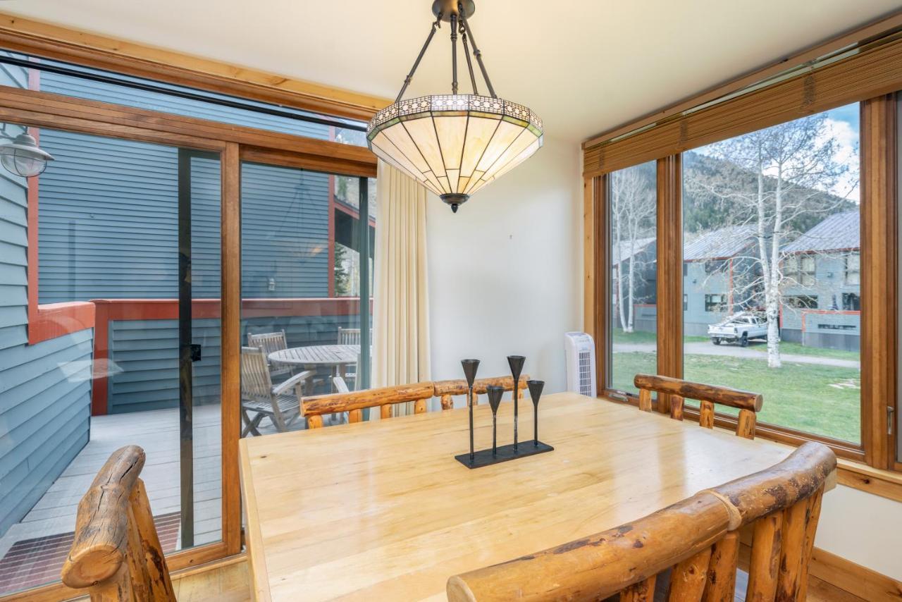 Telluride Lodge Room photo